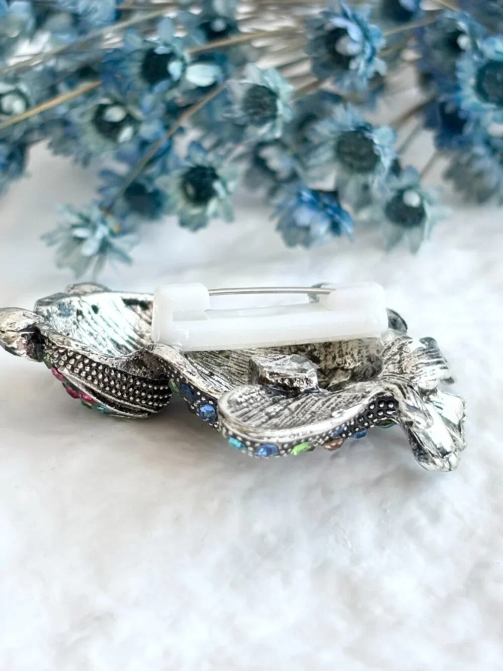 Frog Figural Rainbow Rhinestone Silver Toned Vintage Inspired Brooch Pin